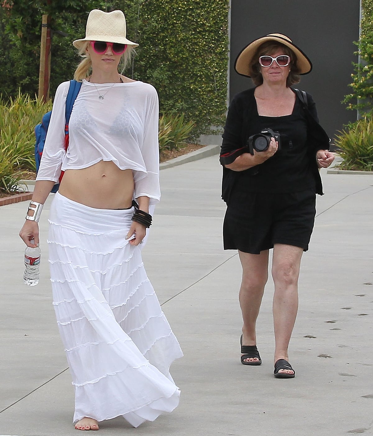 Patti Flynn with her daughter Gwen Stefani in Santa Monica