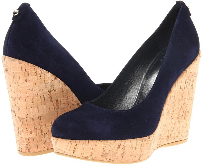 Kate Middleton Rocks Blue Denim Stuart Weitzman Corkswoon Wedges