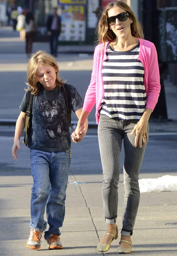 Sarah Jessica Parker was seen taking her son James to school in Manhattan on September 13, 2012, wearing Current Elliott's ankle skinny in fishnet