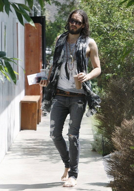Russell Brand arrives barefoot at his Hollywood yoga class in Los Angeles