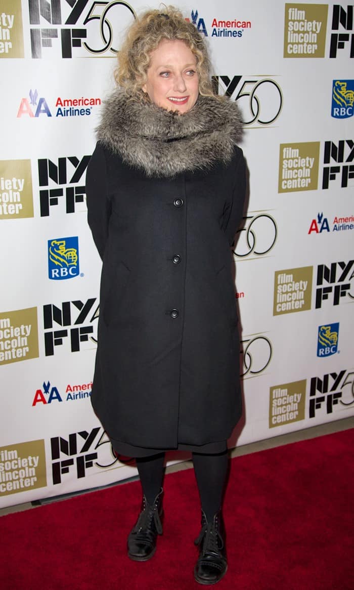 Carol Kane arrived at the event all covered up from head to toe in a dark coat, lace-up boots, and a furry infinity scarf that did a good job of dressing up her ensemble