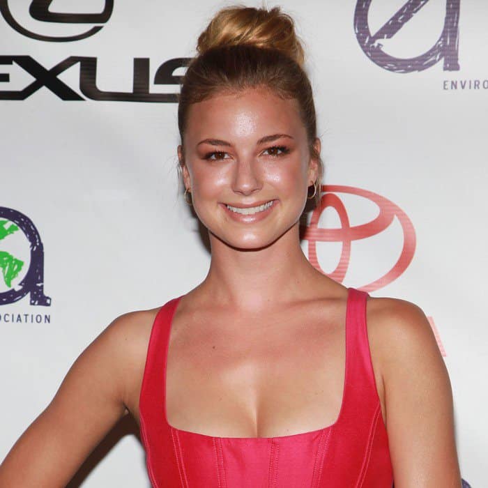 Emily VanCamp exudes elegance at the 2012 Environmental Media Awards in Burbank on September 29, 2012, stunning in a rosy red leather-like dress