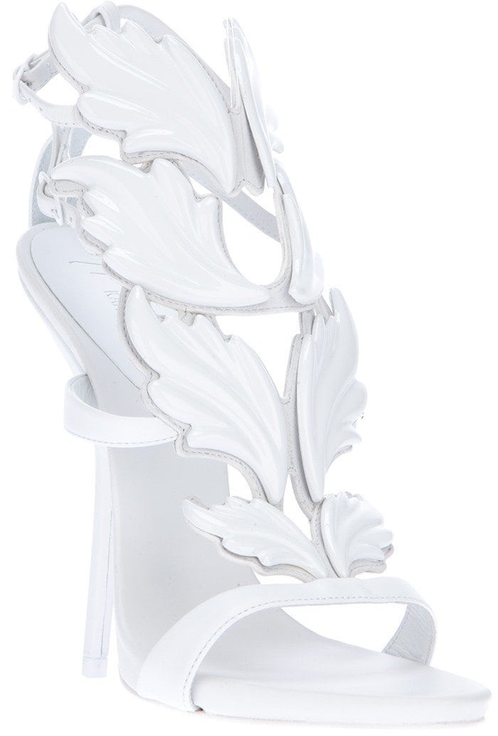 These white sandals have been crafted from leather into an open-toe silhouette and designed with wings