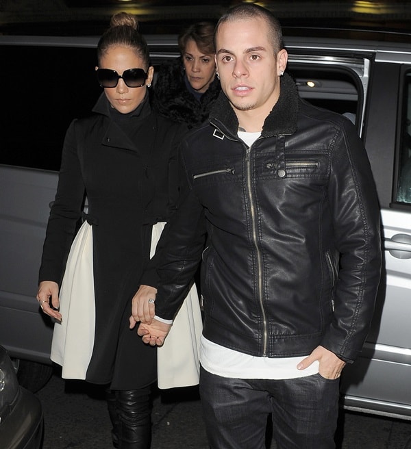 Jennifer Lopez and her boyfriend Casper Smart leave Charlotte Street Hotel located nearby London's theatre district