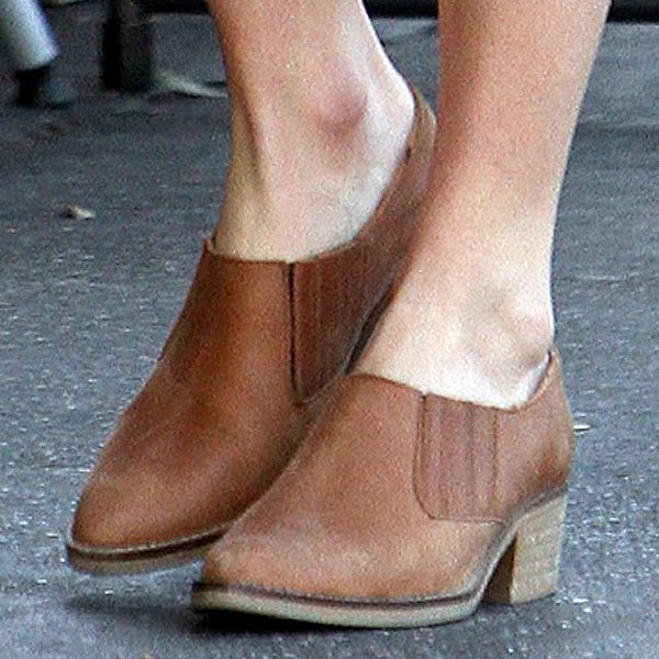 Kate Bosworth's Topshop 'Kowboy' low-cut western shoes