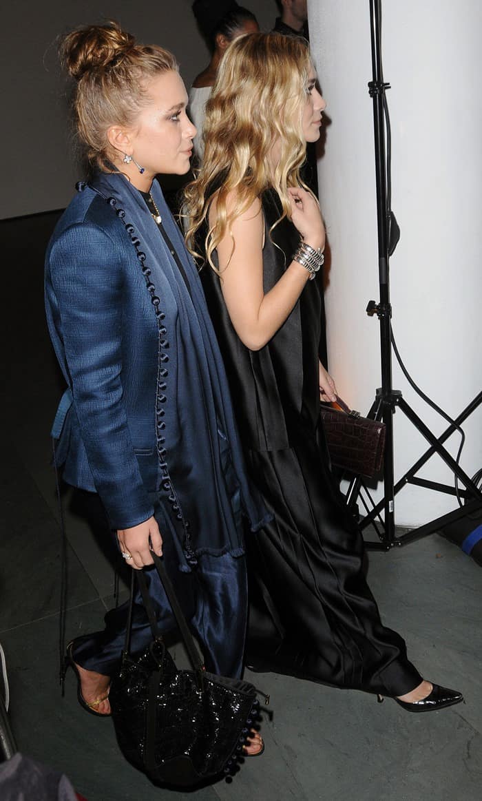 Mary-Kate Olsen, attired in The Row with Cartier jewelry, and Ashley Olsen, also in The Row complemented by a Cartier ring, exemplified their unique fashion sense at the WSJ. Magazine’s Innovator Of The Year Awards