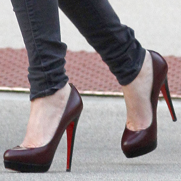 Megan Fox reveals toe cleavage in red Christian Louboutin Bianca pumps