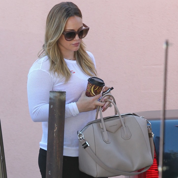 Hilary Duff on her way to a Pilates class in Toluca Lake in Los Angeles, California, on November 6, 2012