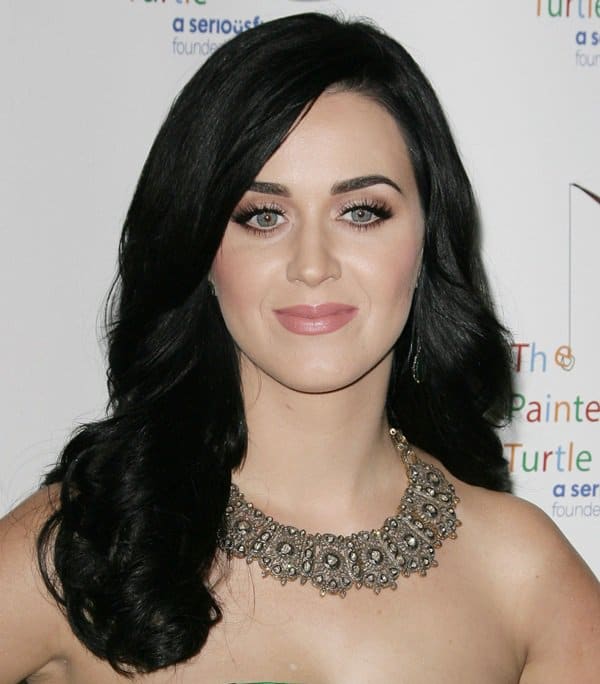 Katy Perry wears Amrapali's Victorian diamond necklace