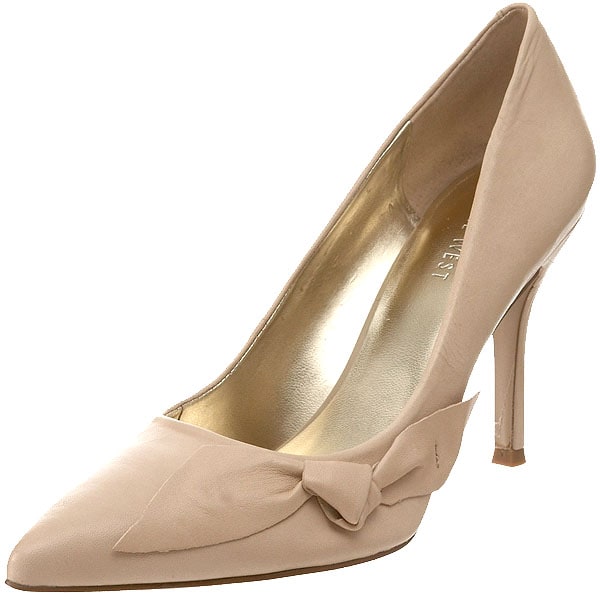 Nine West "Frontal" Bow Pumps