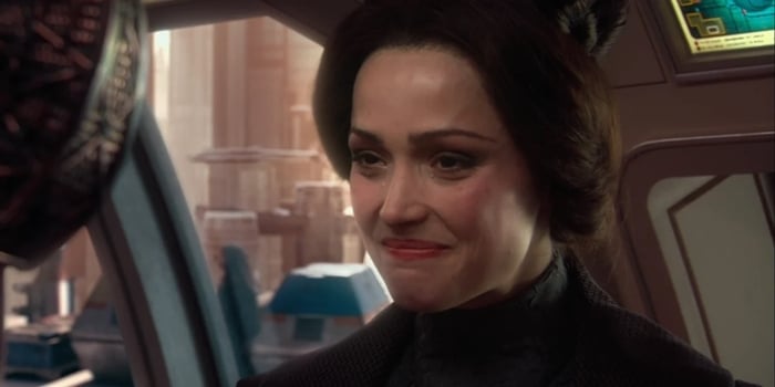 Rose Byrne transitioned to Hollywood in the small role of Dormé in Star Wars: Episode II – Attack of the Clones