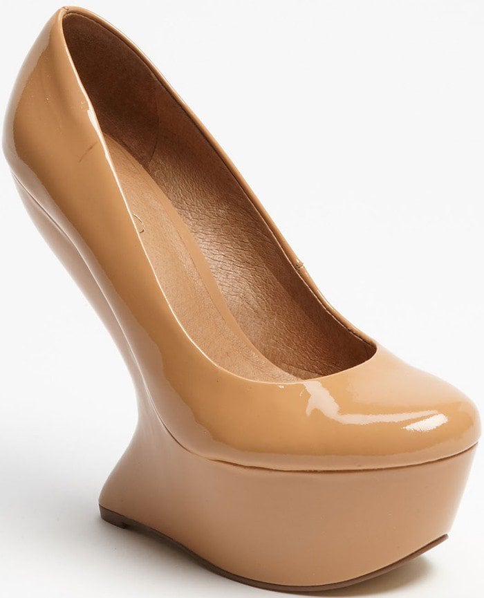 Heel-Less ALDO 'Bennett' Curvy Wedge Pumps