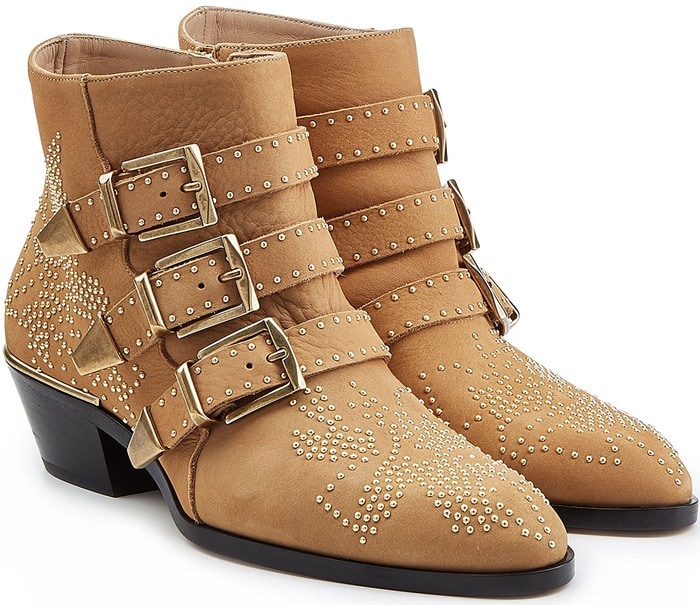 Embrace studs the Chloé way with an air of effortless spirit with these camel Susanna ankle boots