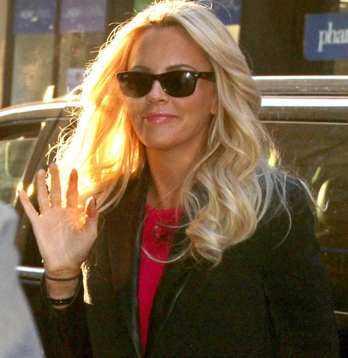 Jenny McCarthy wears her hair down as she arrives at NBC Studios for a filming of the "Today show"