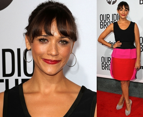 Rashida Jones styled her grey suede Casadei pumps with a Stella McCartney Spring 2012 dress