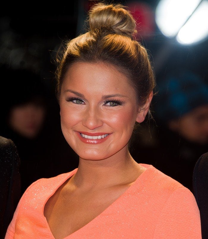 Samantha Elizabeth Faiers wears her hair in a topknot