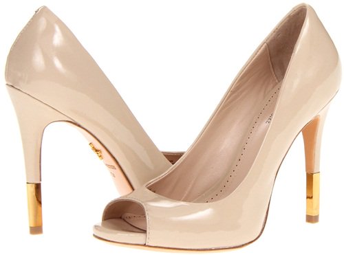 Pour La Victoire 'Sable' Pumps