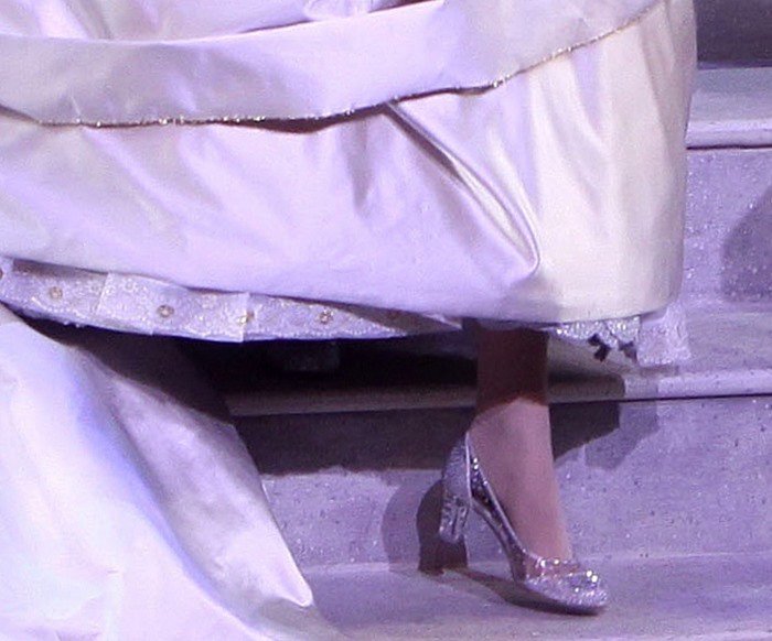 Laura Osnes's feet in glittery "glass" Cinderella slippers