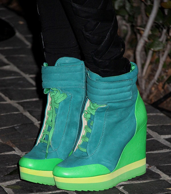 Diamond White rocks green wedge sneakers at the US launch of the new BlackBerry Z10