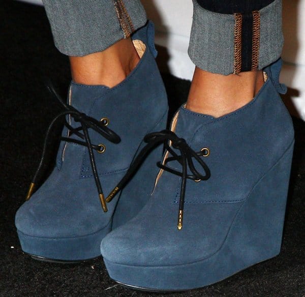 Hayden Panettiere wearing lace-up boots by Koolaburra
