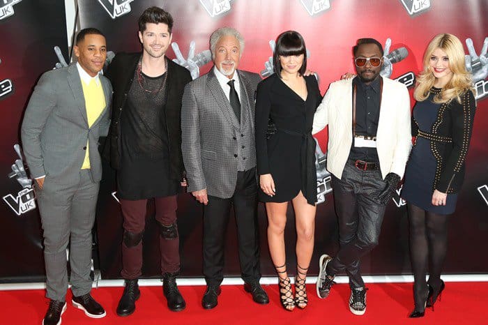 Reggie Yates, Sir Tom Jones, Danny O'Donoghue, Jessie J, will.i.am, and Holly Willoughby strike a pose on the red carpet at the Season 2 launch of The Voice UK