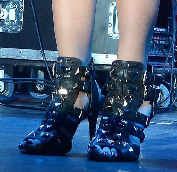 Tulisa's pedicured feet in River Island gladiator sandals