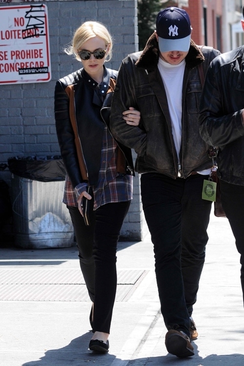 Carey Mulligan and Marcus Mumford in Manhattan while trying to avoid the paparazzi in New York City