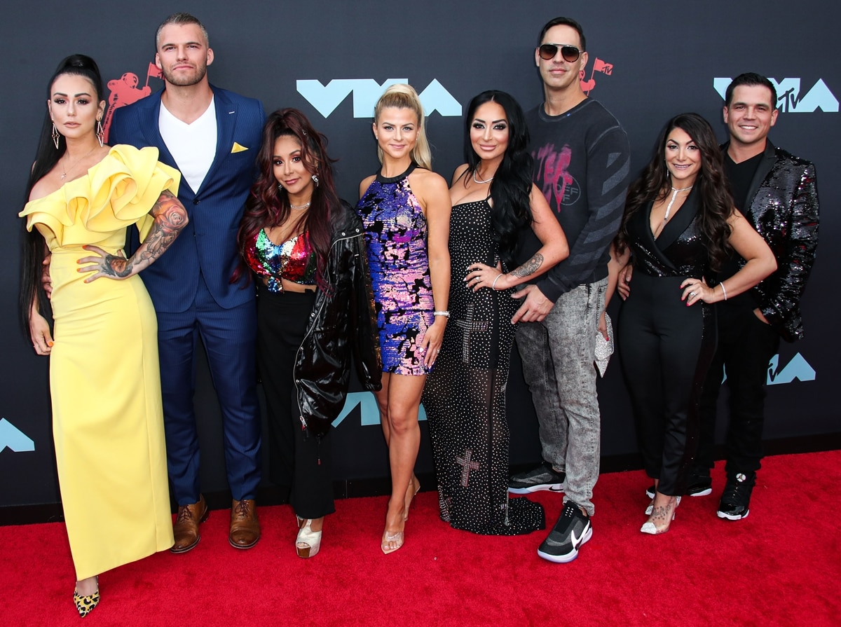 Jenni 'JWoww' Farley, Clayton Carpinello, Nicole 'Snooki' Polizzi, Lauren Sorrentino, Amy Paffrath, Angela Pivarnick, and Deena Nicole Buckner of Jersey Shore