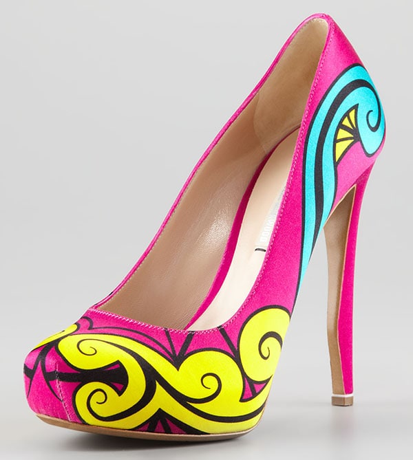 Nicholas Kirkwood Swirl-Print Satin Pumps in Magenta