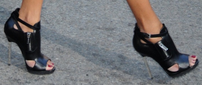Zoe Saldana shows off her feet in Michael Kors Emma booties 