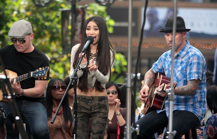 Jessica Sanchez performed a few songs off of her new album during an appearance on Extra
