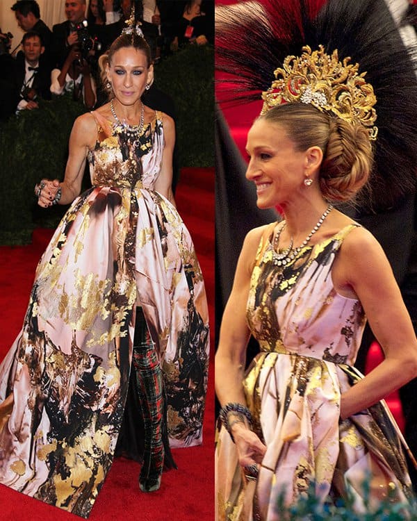 Sarah Jessica Parker makes a bold statement with a Philip Treacy mohawk headpiece at the Met Gala