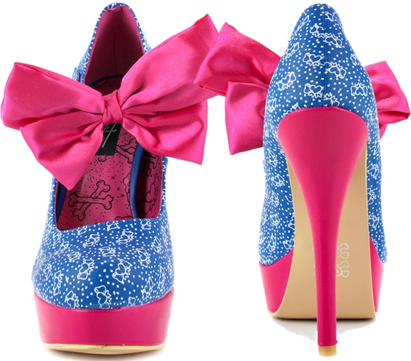 Iron Fist Bow Me Platform Pumps