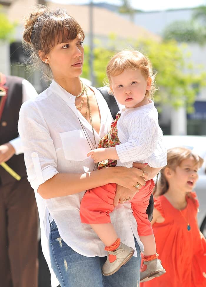 Jessica Alba carrying her second daughter, Haven Garner Warren, to eat lunch at Bouchon Bakery