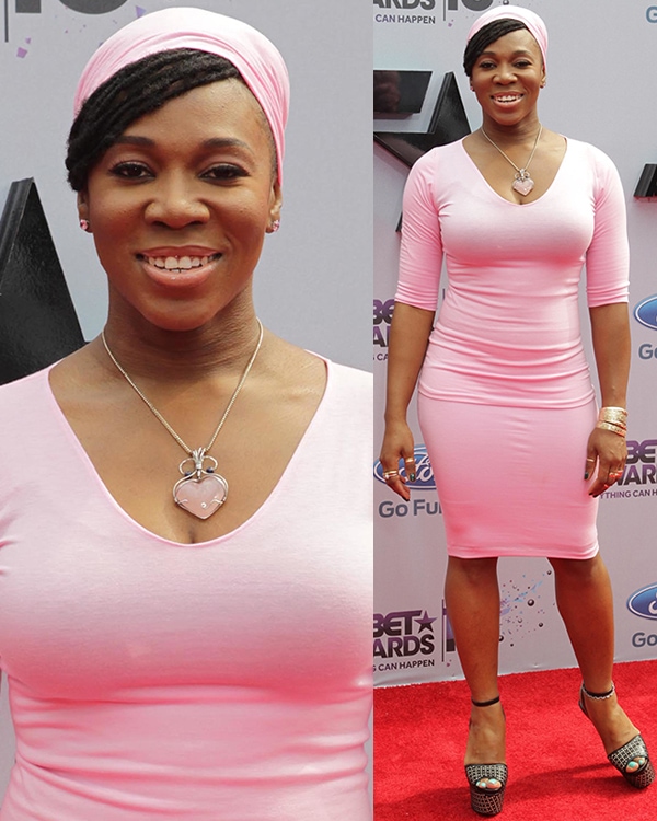 India Arie wears a turban at the 2013 BET Awards