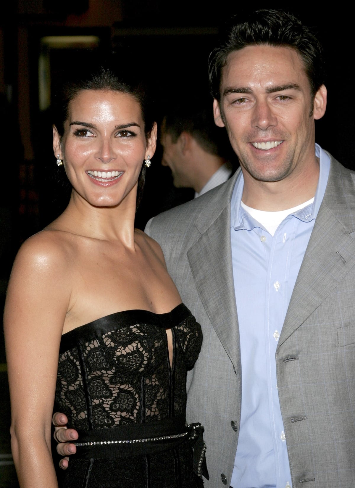 Former American football cornerback Jason Sehorn and Rizzoli & Isles actress Angie Harmon split in November 2014 after 13 years of marriage