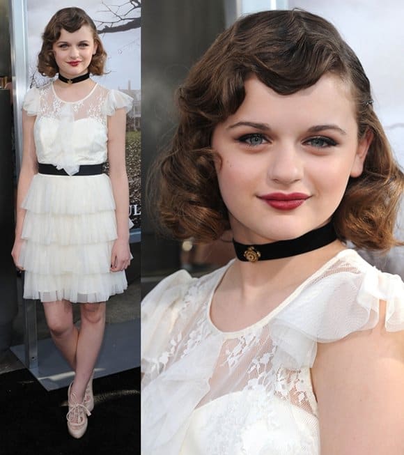 Joey King captivates in a mature, Victorian-inspired ensemble at 'The Conjuring' premiere