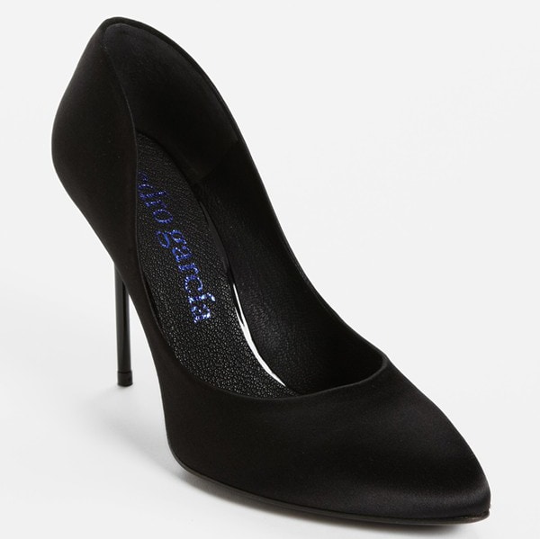 Pedro Garcia Rosette Pumps Black