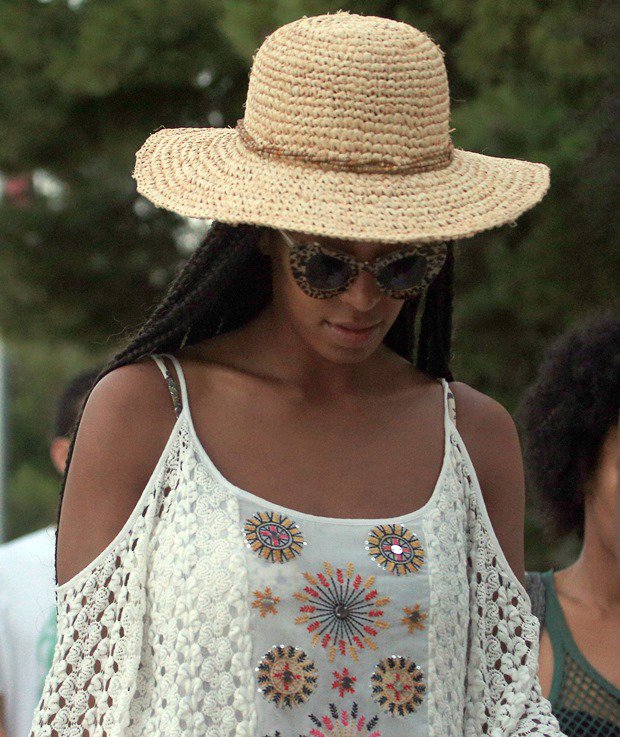 Captured upon her arrival in Hvar, Croatia, Solange Knowles exudes a chic summer vibe in her crochet mini dress, perfect for her 2013 FOR Festival performance