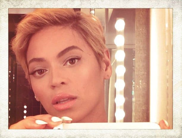 Beyonce sharing pictures of her new short hairdo on Instagram