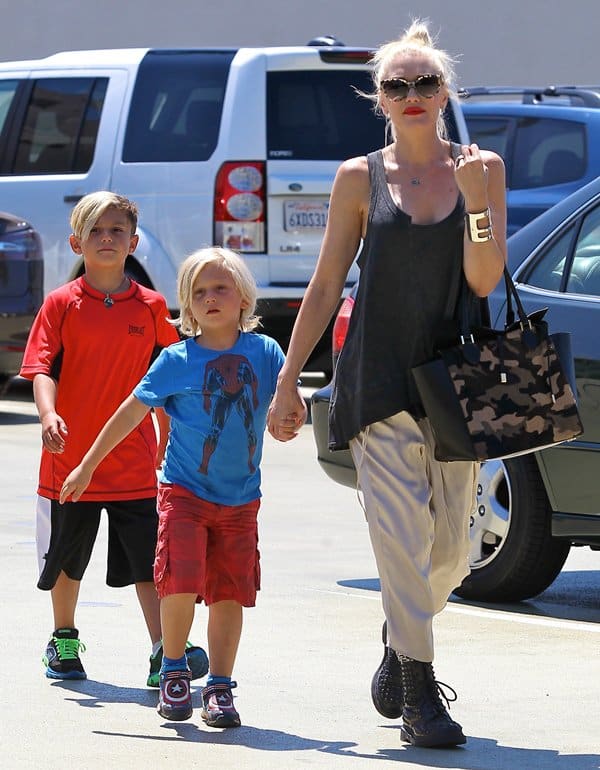 Gwen Stefani with kids Zuma and Kingston on a trip to the National History Museum in Los Angeles