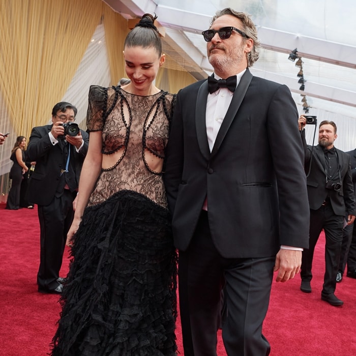 Rooney Mara and Joaquin Phoenix on the red carpet before the 2020 Academy Awards