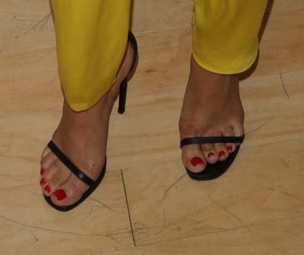 Ashley Madekwe's feet in black Saint Laurent sandals