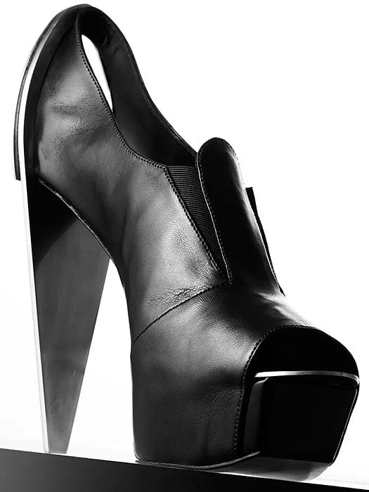 Chau Har Lee's flat-blade-heeled booties