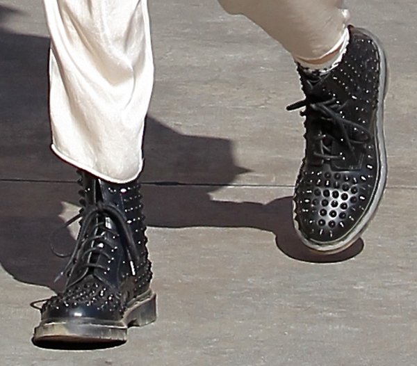 Gwen Stefani wore boots featuring spiked studs