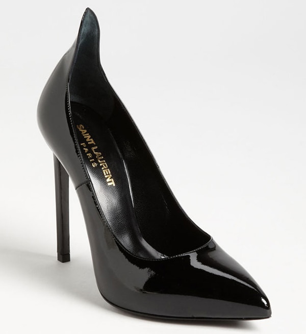 Saint Laurent "Thorn" Pumps in Black