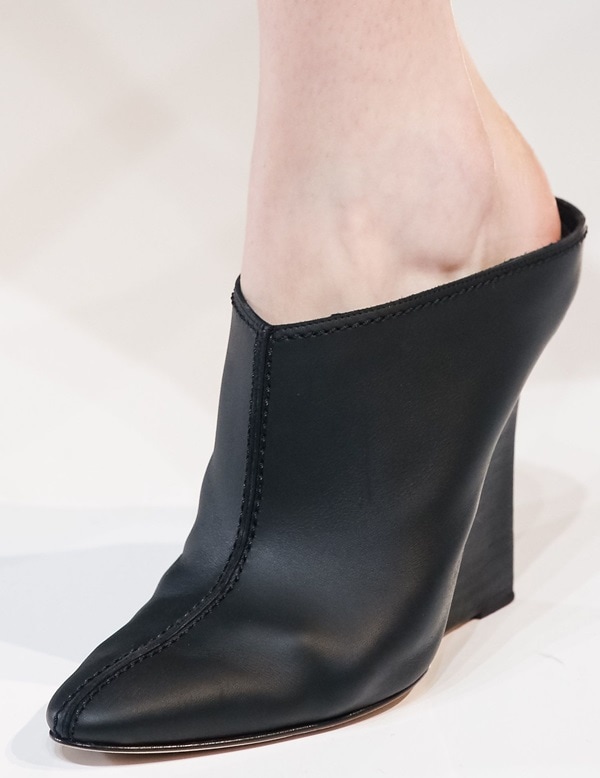 Victoria Beckham Spring 2014 NYFW Runway wedges