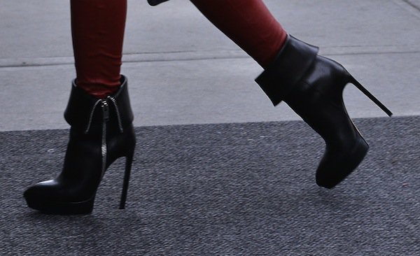 Hayden Panettiere in high-heeled Saint Laurent Classic Janis boots