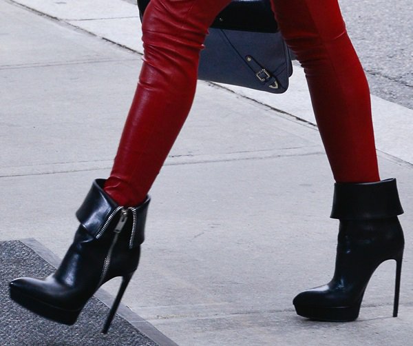 Hayden Panettiere arriving at her hotel in Manhattan, New York City, on October 9, 2013