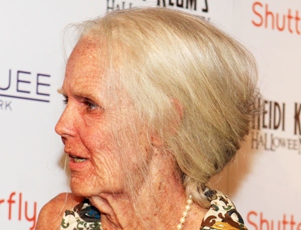 Heidi Klum's wrinkled neck skin